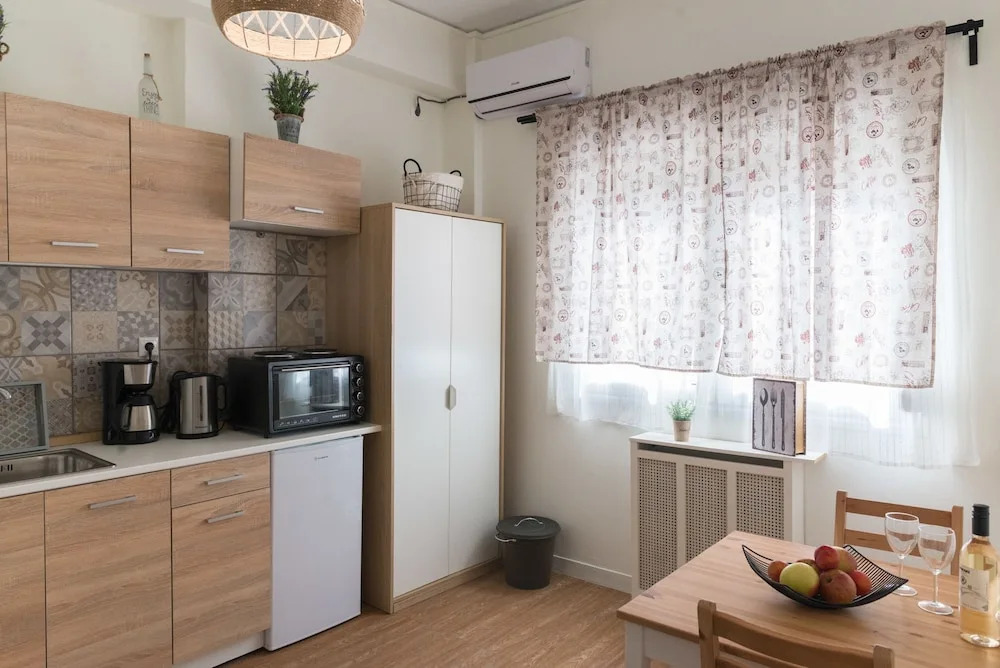 Syntagma Budget Studio