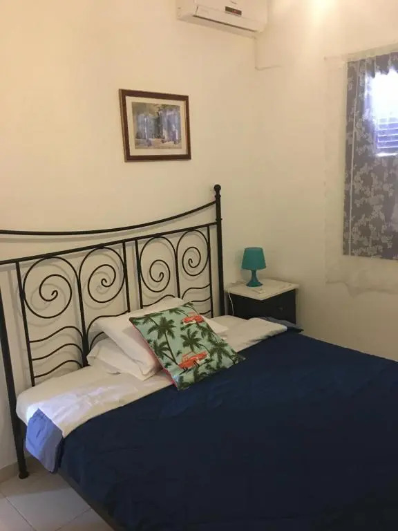 Villa 33