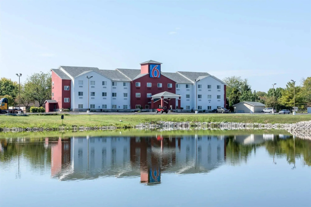 Motel 6-Indianapolis, IN - Southport