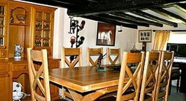 Bircholt Cottage