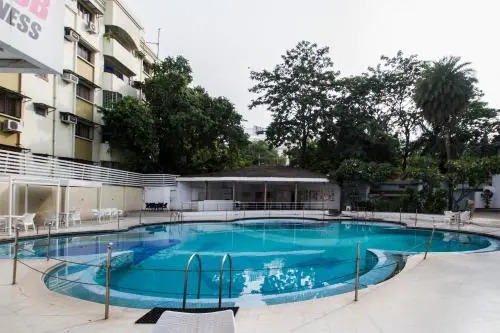 OYO Country Club Begumpet