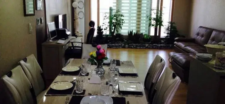 Jin's House