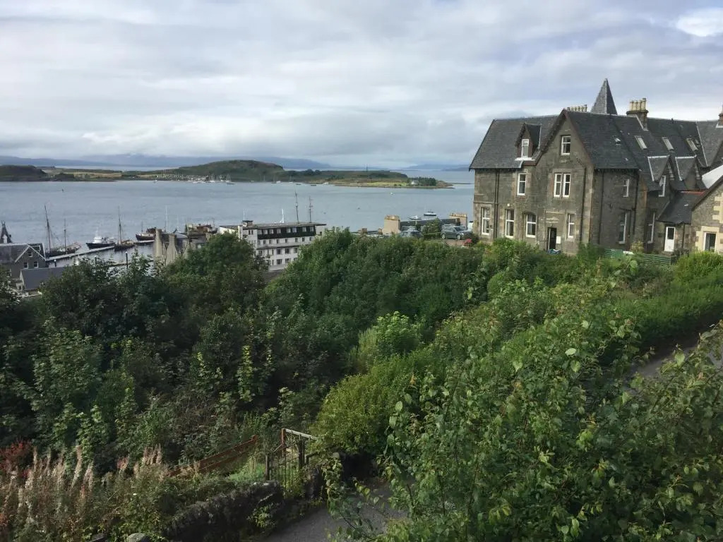 Invercloy Guest House
