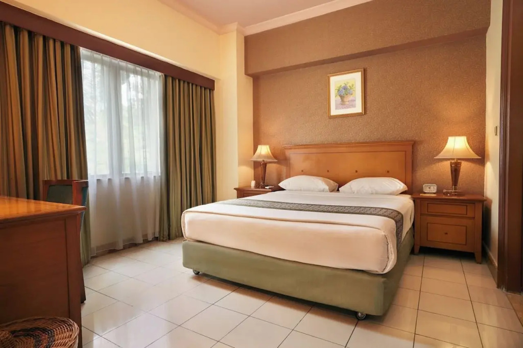 Asuka Hotel MM2100 Industrial Town