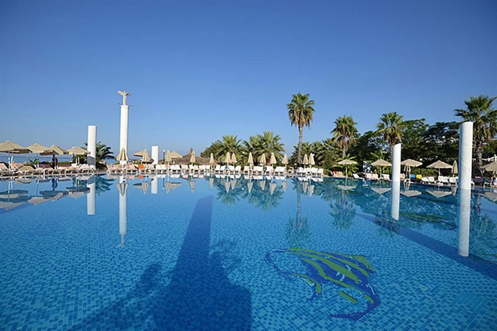 Starlight Resort Hotel