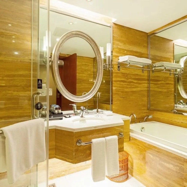 Global Hotel
