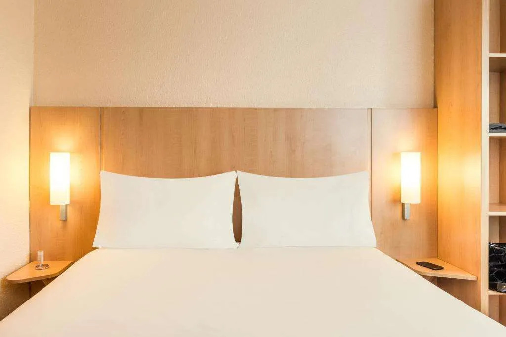ibis Paris Pantin Eglise
