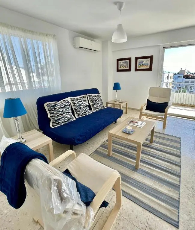 LYKAVITOS 402 Penthouse