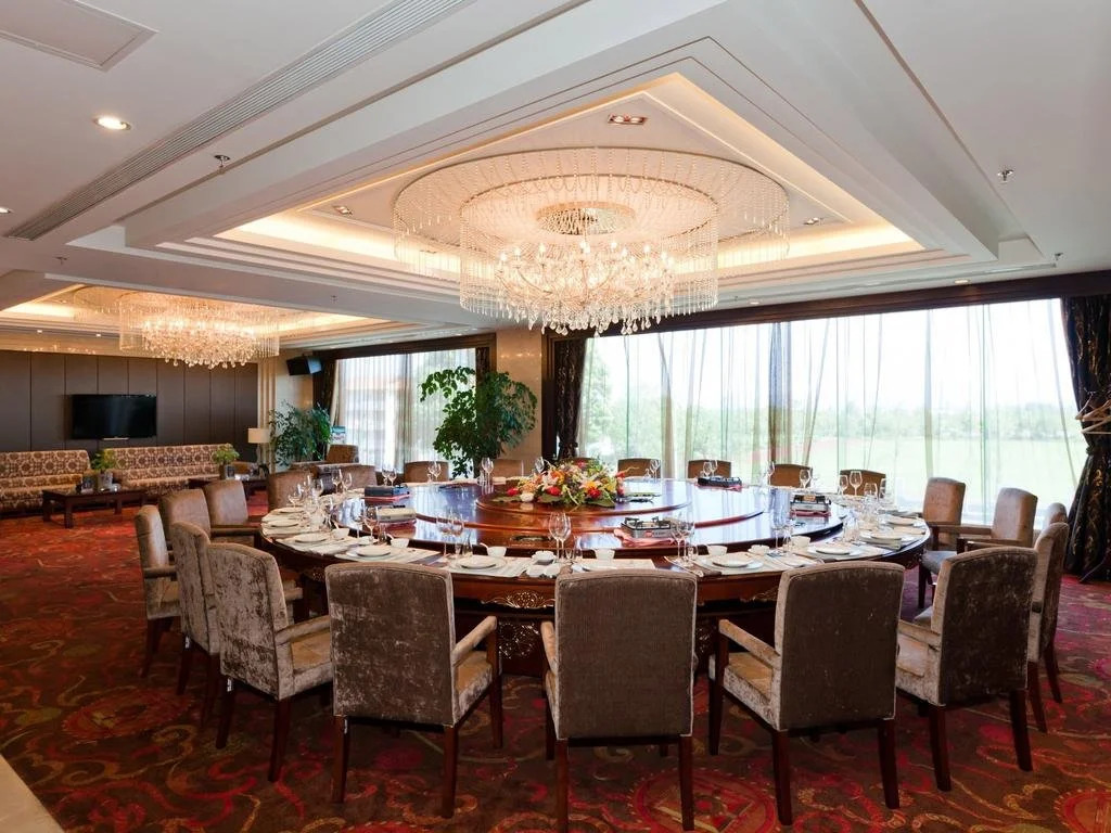 Cohere Hotel