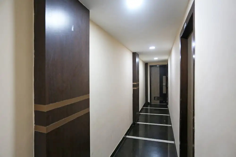 OYO Flagship 9131 Hotel Apsara