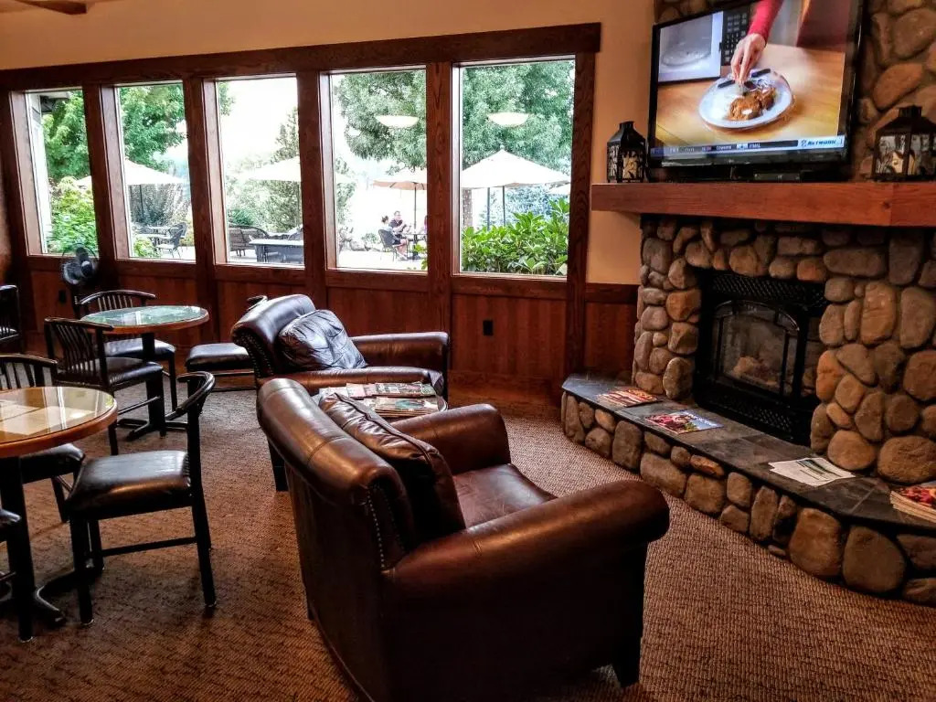 Resort at Eagle Point Golf Club Lodging