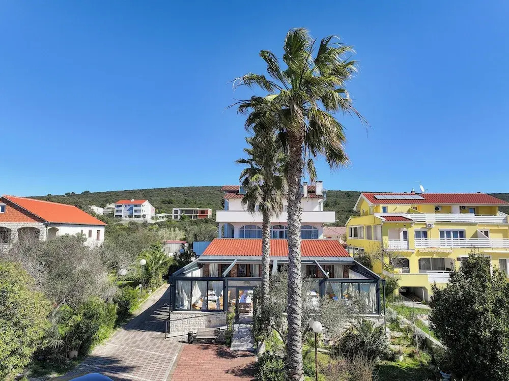 Villa Anton