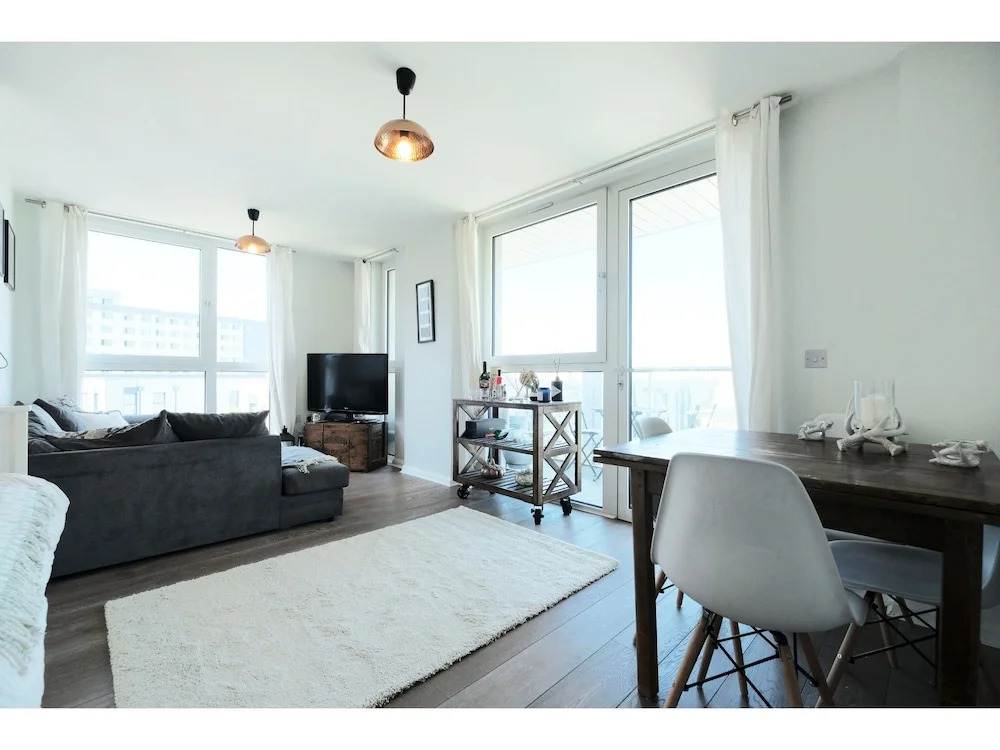 A Charming and Luxurious 2BR Flat on Walthamstow