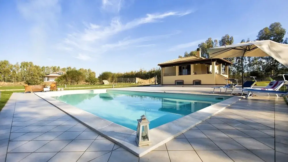 Villa Malika in Alghero for 8 People With Private Pool and Large Garden