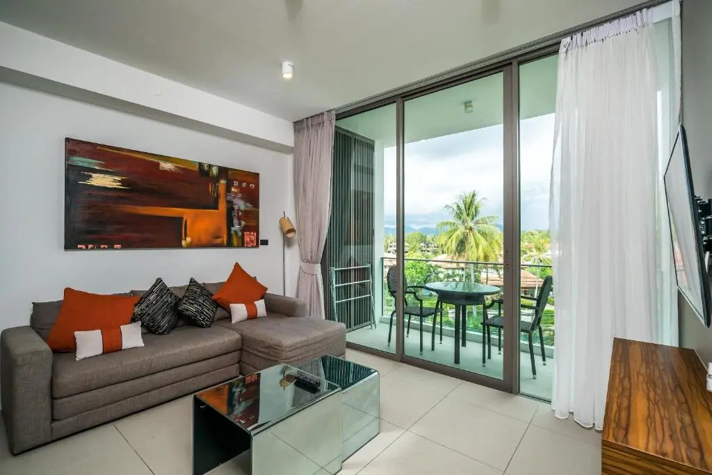Oceanstone Resort by Lofty
