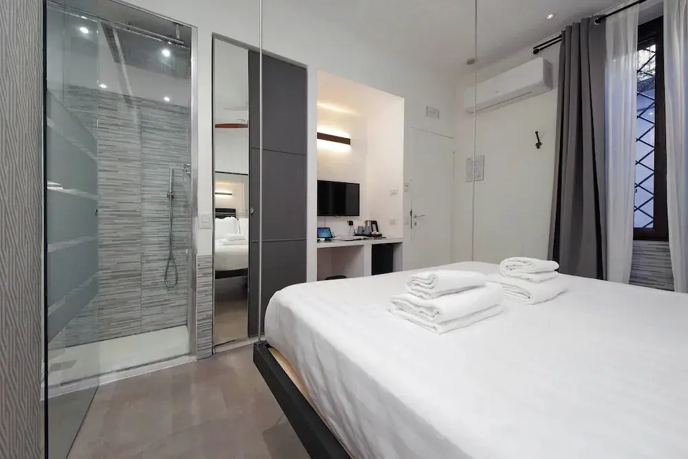 Flatinrome Trastevere Deluxe Rooms