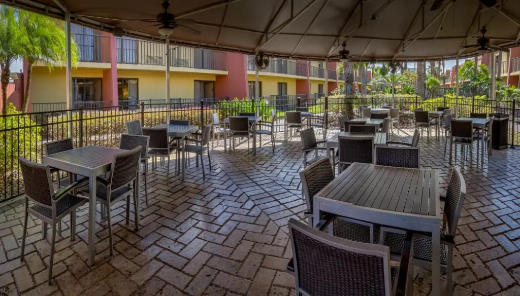 Midpointe Hotel by Rosen Hotels & Resorts