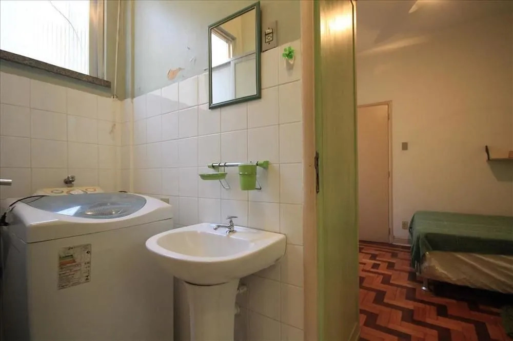 Gohouse - Dutra 102