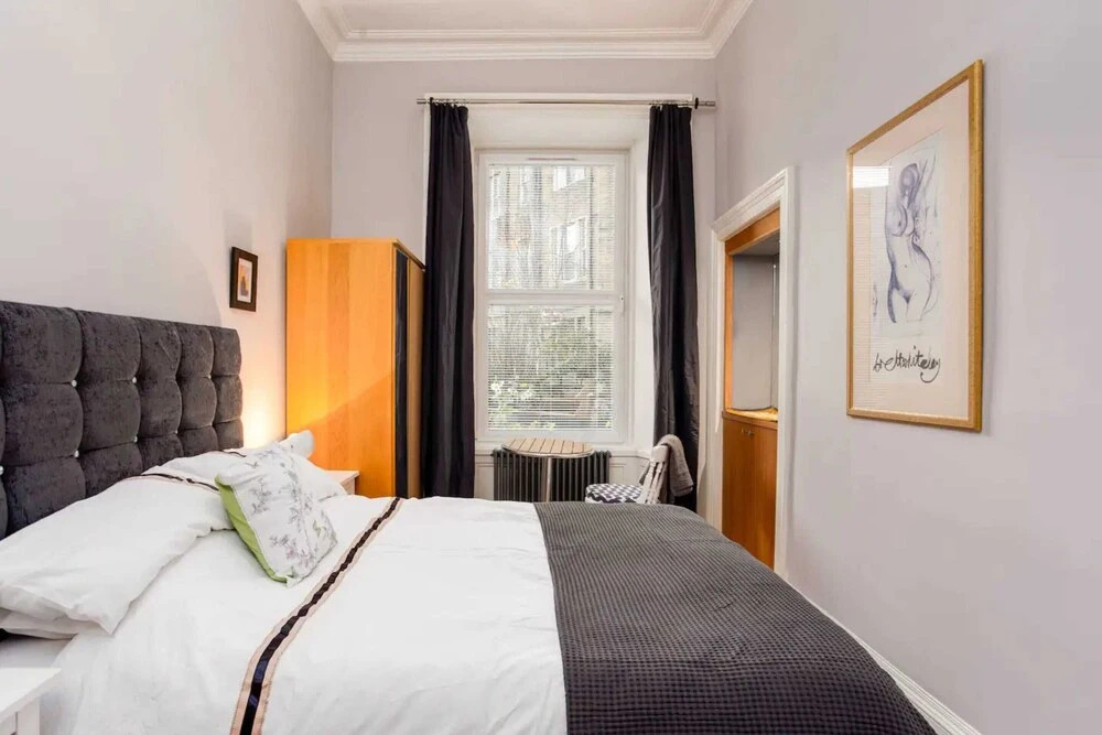 Stylish 2 Bedroom Apartment By Edinburgh Castle