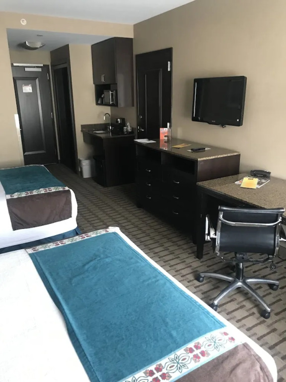 Soaring Eagle Waterpark and Hotel