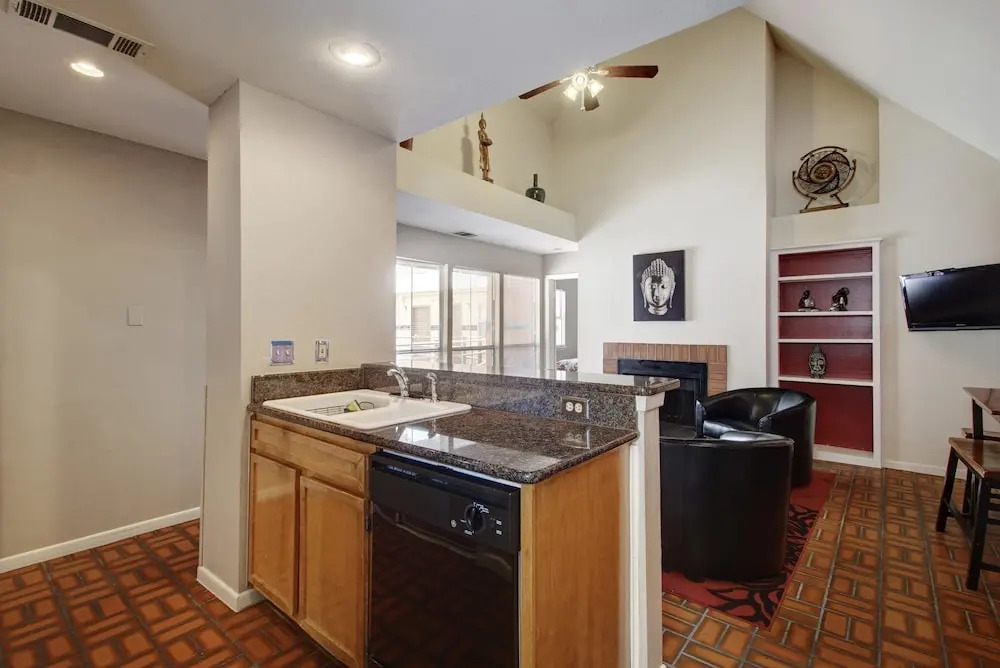 AustinStays 2 Bedroom Downtown Suite