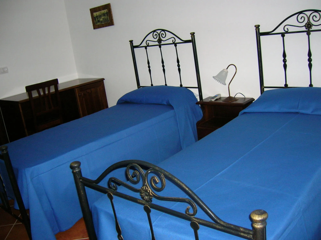 Bed Sandalia