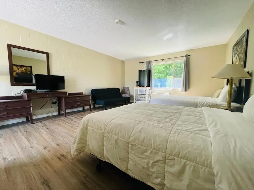 Peninsula Motel