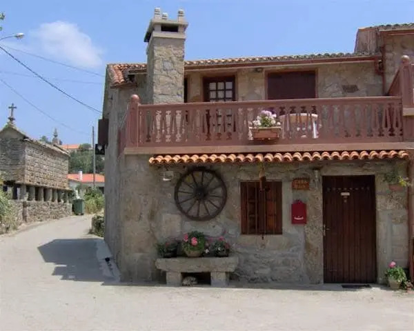 Casa Raúl Lires