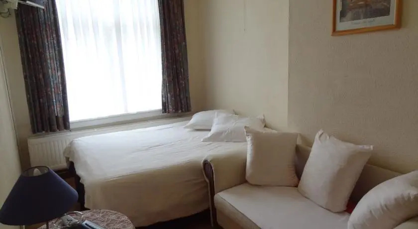Hotel Ocelot