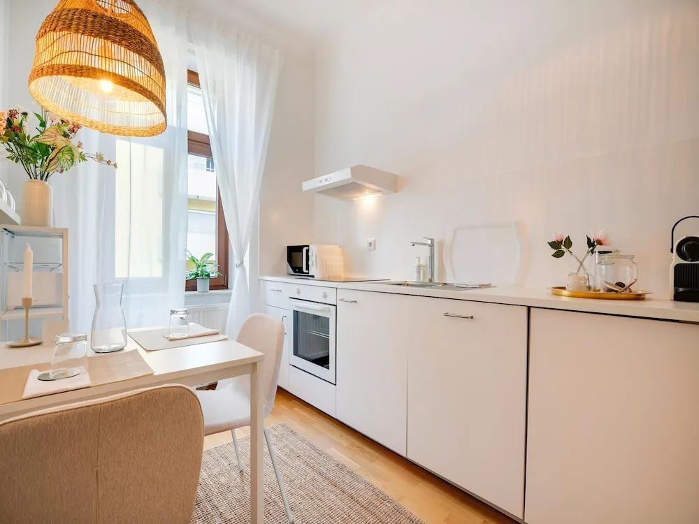 Arcadio Home - City Comfort