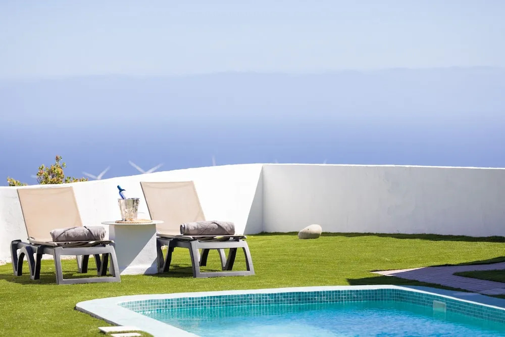 Oasis Tenerife Studio 2