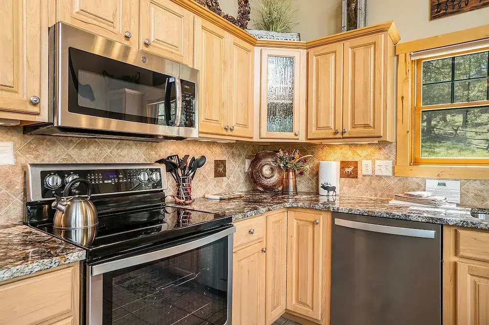 Solitude Bobcat #6 - Estes Park 2 Bedroom Condo by RedAwning