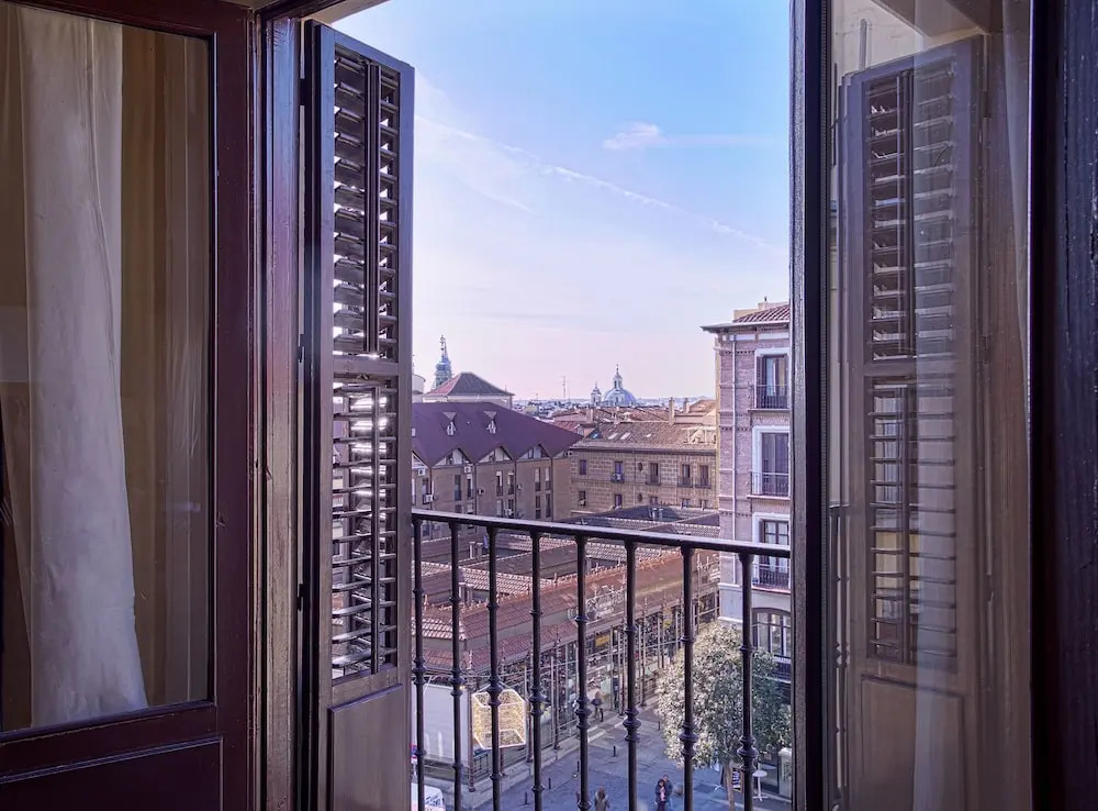 Wonderful 3 Bd Apartm in Prime Location. Plaza Mayor