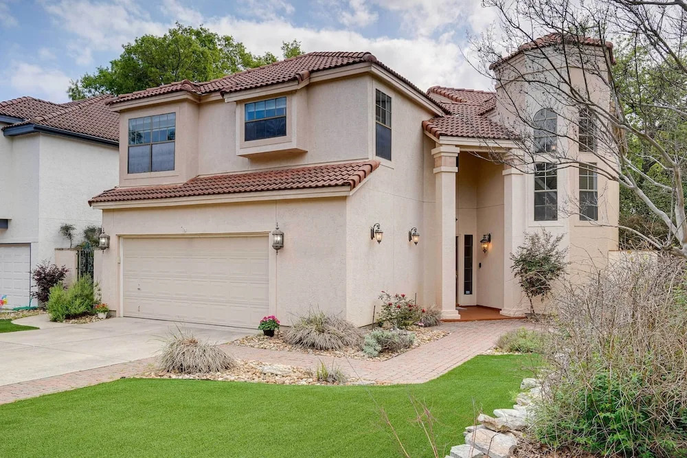 Spacious San Antonio Home w/ Patio + Grill!