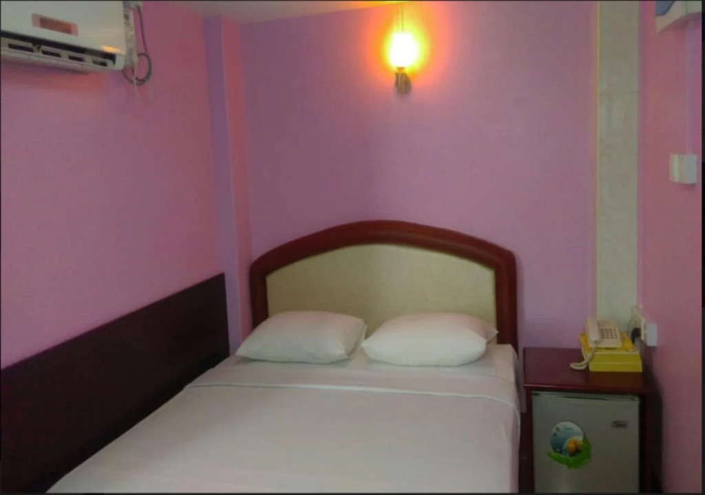 Royal 74 Hotel