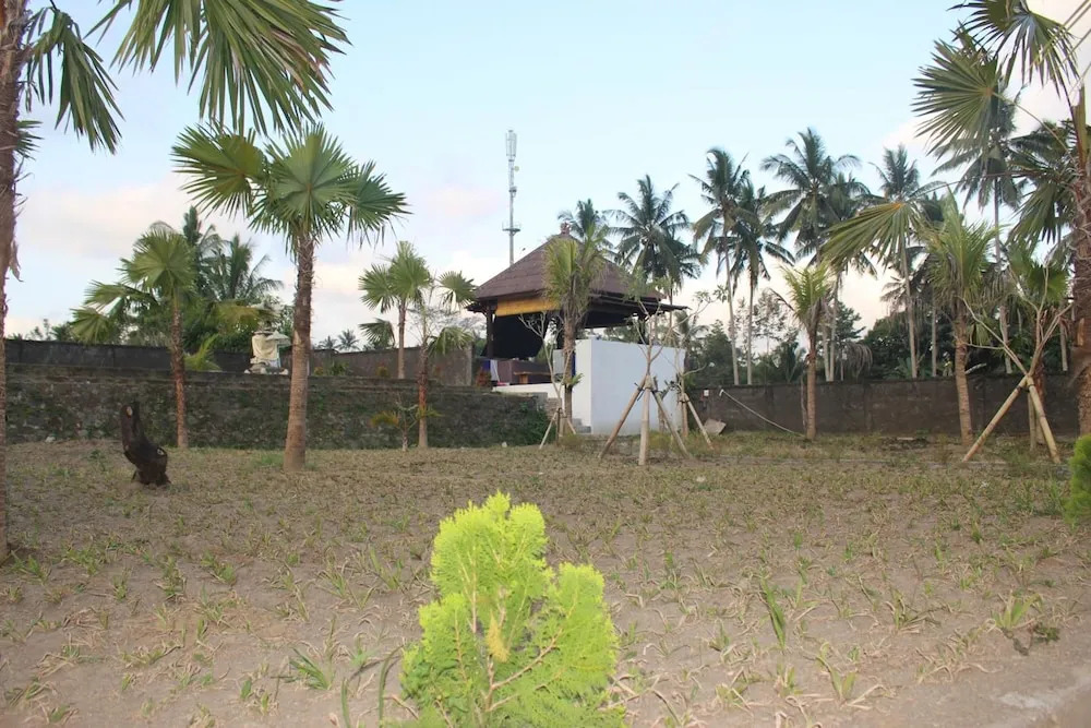 Uma Dong Loka Village
