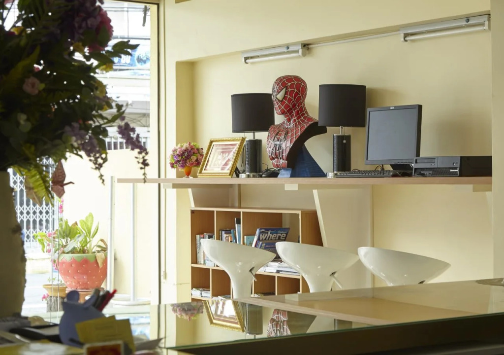 Sukhum Khaosan Au Bon Hostel