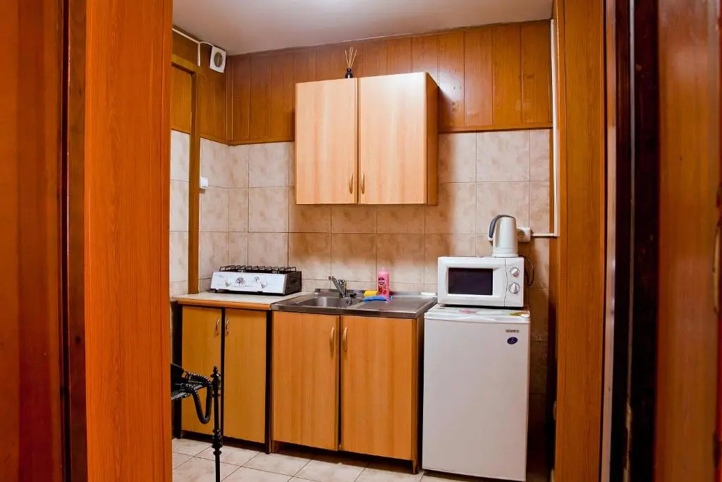 Lessor Centre Apartments