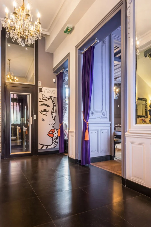 81 Lhotel