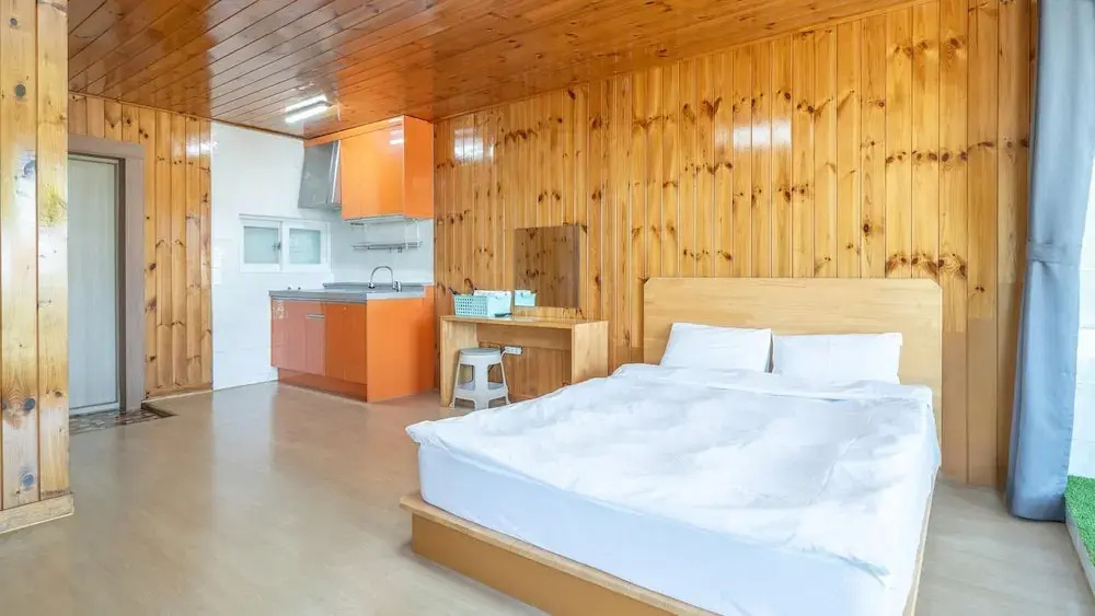 Ganghwa Marinwon Pulbilra Gajok Pension