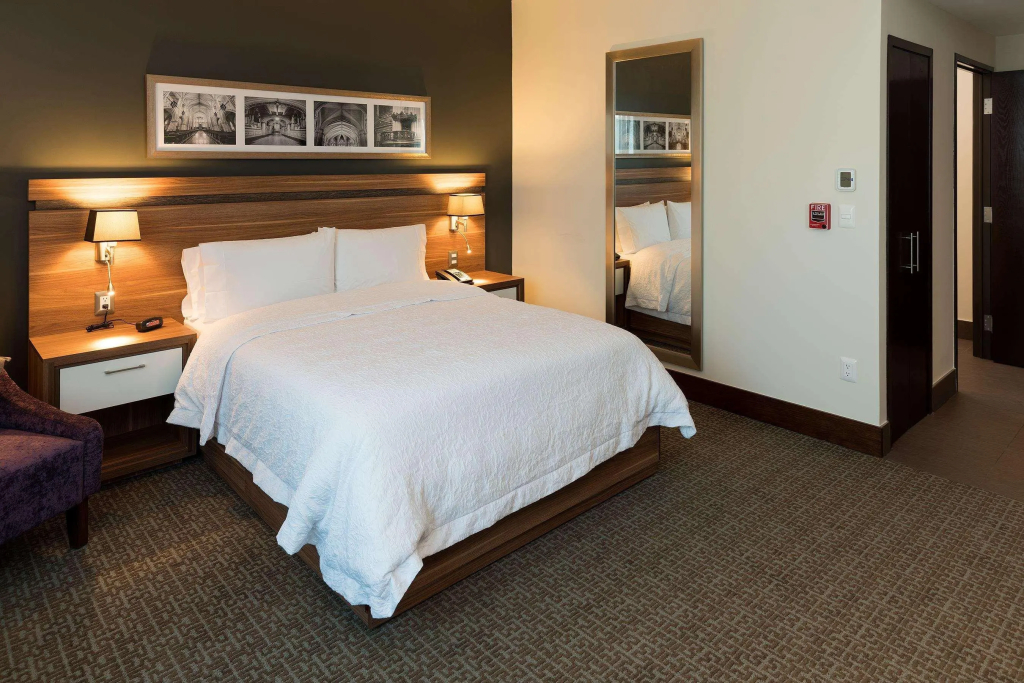 Hampton Inn by Hilton Leon