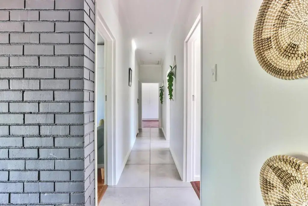 Family Home, WiFi, Patio, Secure Parking