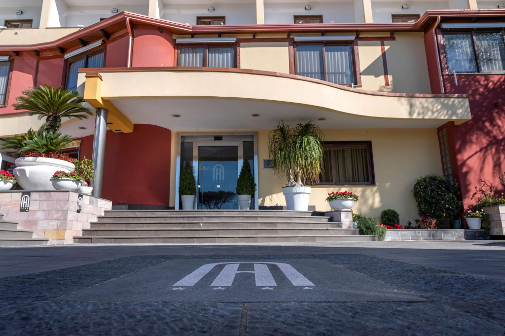 Hotel Agora Sure Hotel Collection by Best Western