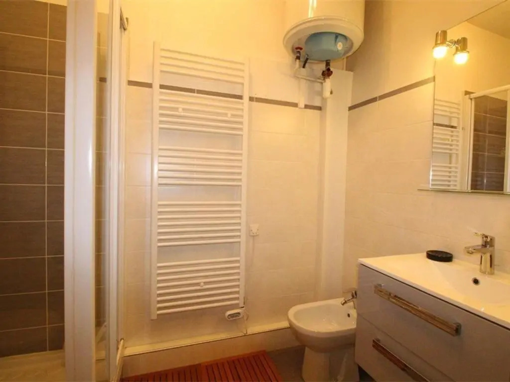 Appartement Bagnères-de-Luchon, 1 pièce, 3 personnes - FR-1-313-163