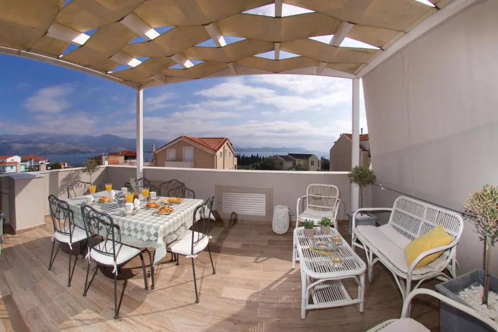 M house luxury suites