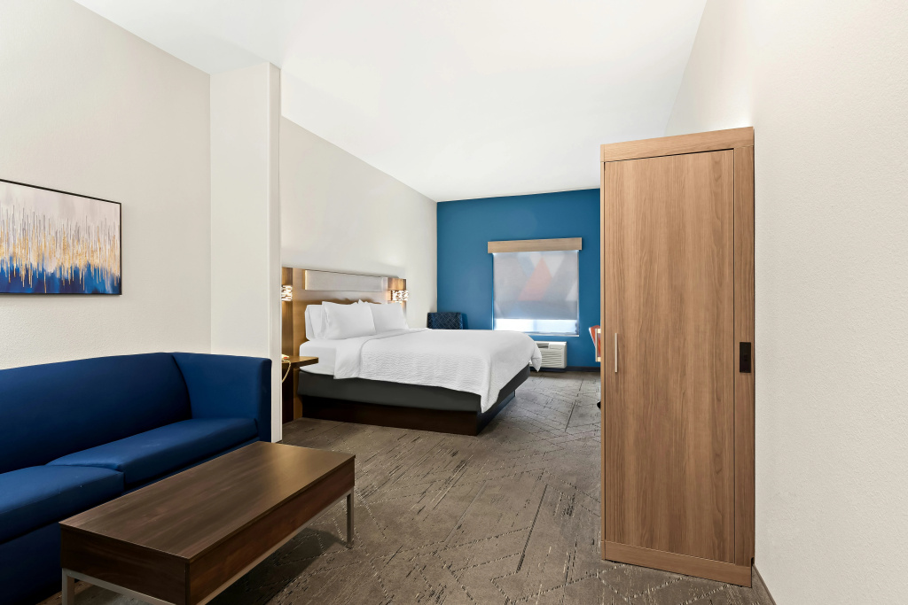 Holiday Inn Express & Suites Perry by IHG