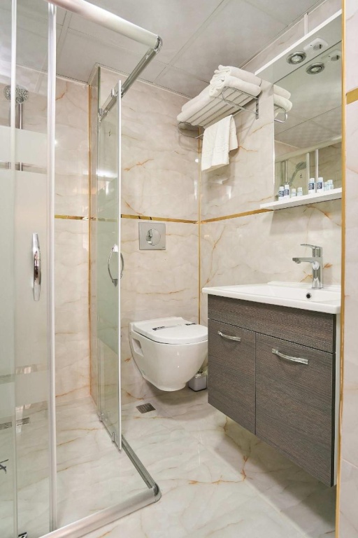 Renzo Hotel - Special Category