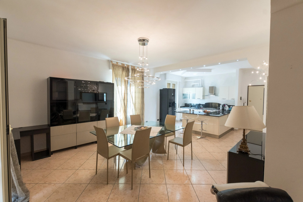 Silvy Apt Salo Charming & Near Center