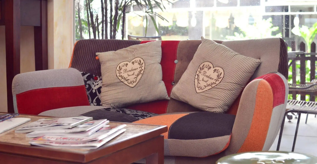Crown Diamond Hotel