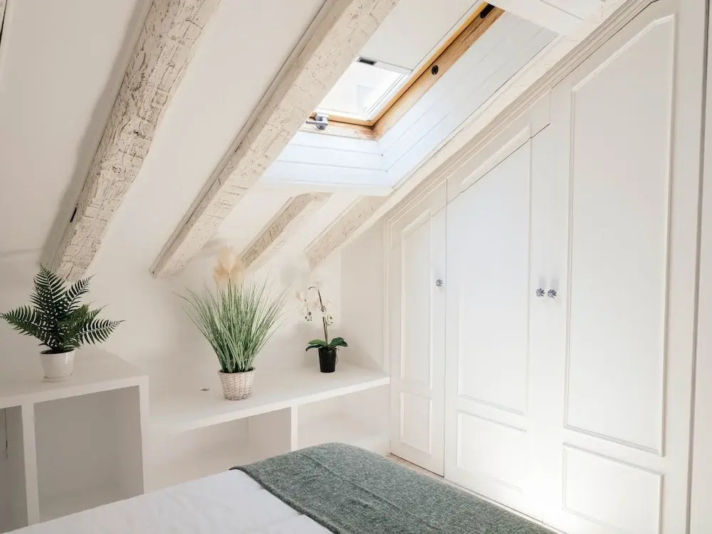 Slow Suites Sol
